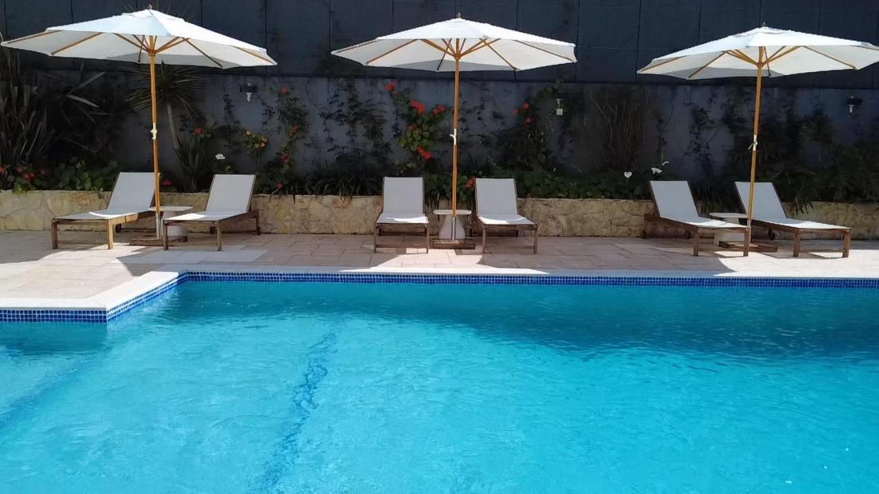 Casa Flores Monte Redondo